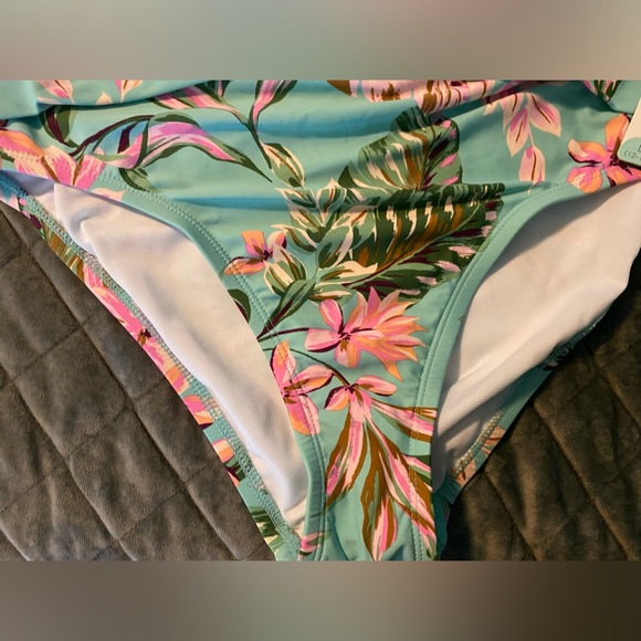 Freshwater paradise bikini bottom size-L - Picture 6 of 7